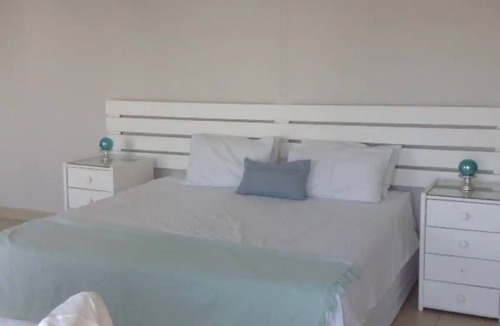 Shaka's Rock Ski Chalet | Stunning three and a half bedroom Dolphin Coast chalet on Chakas Rock pools