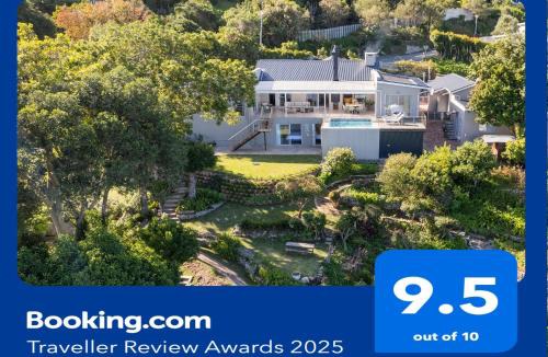 Paradise Apartment | Stunning Villa with pool and views of Knysna