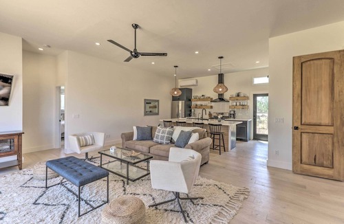 Sonoma House | Stunning Wine Country Gem with Hot Tub + Patio!