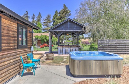 Sonoma House | Stunning Wine Country Gem with Hot Tub + Patio!