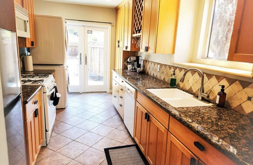 The Villas House | Stylish 2BR Home Steps from Santana Row