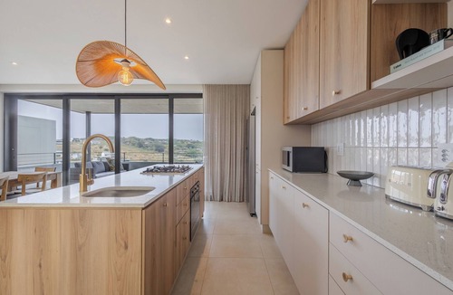 Salt Rock Apartment | Stylish 4-Bedroom Home | Balcony, Gas BBQ and Garden