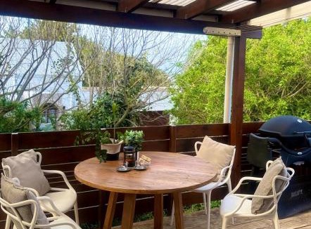 Onrus Apartment | Stylish Apartment in Onrus- 2km from Onrus beach
