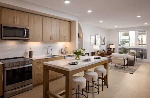 Mountain View Condo | Stylish Avelle 1BR Condo – Outdoor Pool and Hot Tub