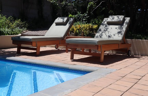 Wilderness House | Stylish & Cozy House - 5min from the beach!
