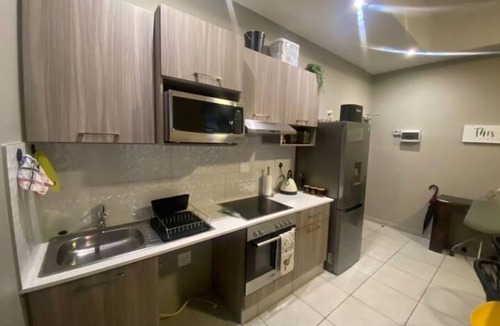 Parkwood Condo | Stylish Dante’s 1-bedroom condo free Wifi & Cinema