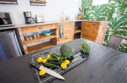 Bloubergstrand Apartment | Stylish Loft with Solar, 2 minutes walk to our sandy white beaches