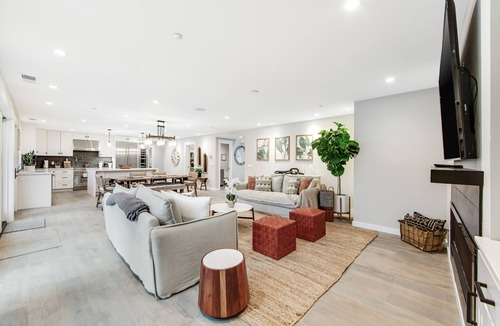 Windsor House | Stylish Modern Farmhouse with Private Pool, Outdoor Kitchen, Game Room & WiFi