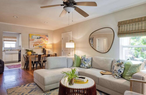Napa House | Stylish Retreat. Grand Private Yard. Fire Pit. A/C