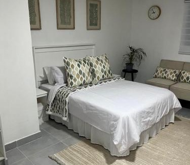 Germiston Apartment | Stylish Studio in Hazel Park