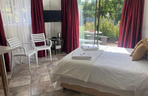 Rome Glen Apartment | Suikerbekkie