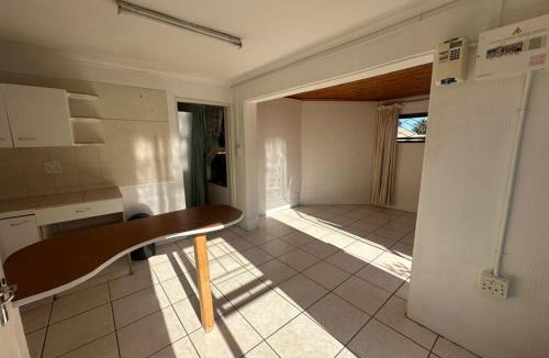 Parow North Apartment | Suite Dreams Adorable One Bedroom Apartment