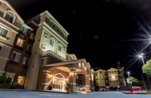 Milpitas Condo | Suite near Downtown San Jose | Outdoor Pool + FREE Shuttle