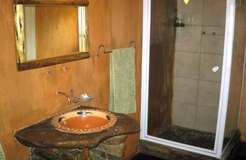 Mohokare Cabin | Suites in Private Game Reserve close to Aliwal North