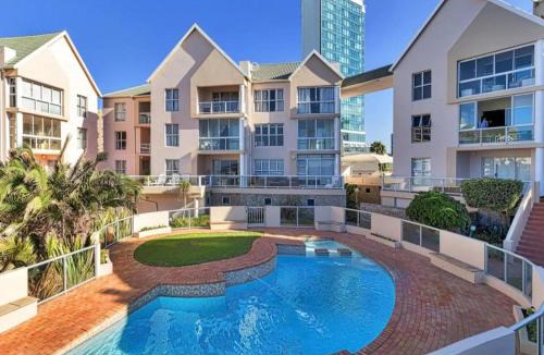 Pollok Beach Apartment | Summerseas Units
