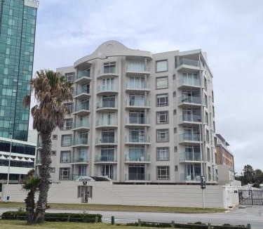 Pollok Beach Apartment | Summerstrand, 9th Avenue, Unit 303 Cascades