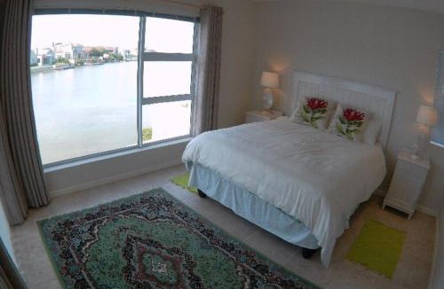 Port Owen House | Sunbird-Admiral Island holiday house