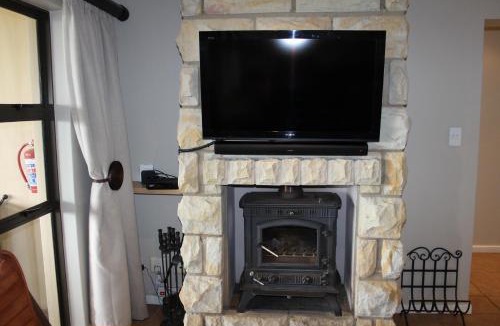 Clarens House | Sunbird Haven Self-Catering Sleeps 8