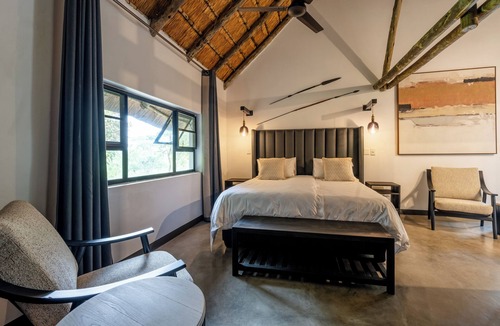 Thorny Bush Game Reserve Cabin | Sunbirds Oasis Lodge