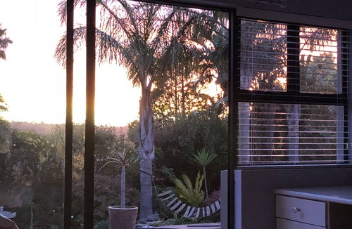 Eikenbosch House | Sunny family home in the winelands