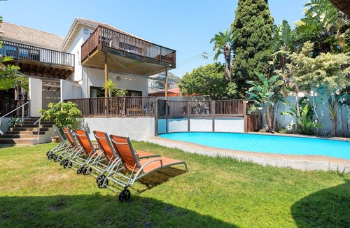 Sea Point Apartment | Sunny Sea Point Apartment with Private Balcony