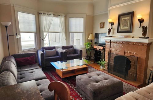 Inner Mission Apartment | Sunny, Spacious 3-bedroom apartment in Vibrant Mission District of San Francisco