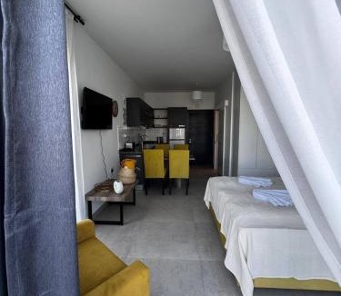 Dulkadiroglu Apartment | Sunny studio in eco-wellness resort with sea and mountain views