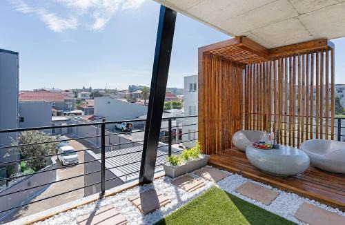 West Beach Apartment | Sunny Sunset on White Soil!