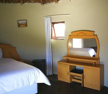 Mdumbi House | Sunrise On Sea Backpackers