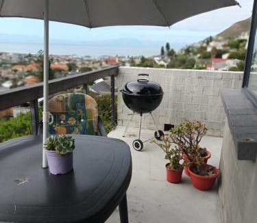 Fish Hoek Apartment | Sunrise Studio