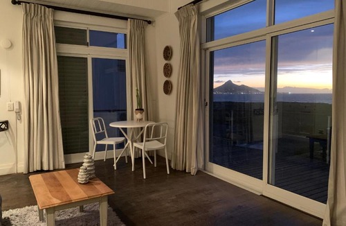 Sunset Beach House | Sunset Beach Accomodation