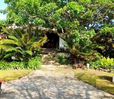 Mdumbi House | Sunset Bed and Breakfast