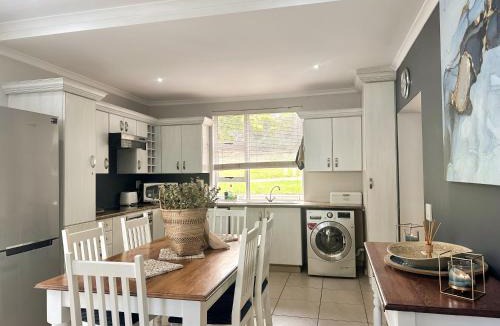 Pinnacle Point Apartment | Sunset Cove 3 Bedroom Villa