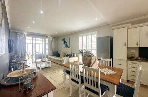 Pinnacle Point Apartment | Sunset Cove 3 Bedroom Villa