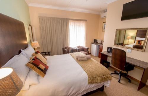Potchefstroom House | Sunset Manor Guest House