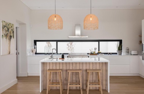Robberg Beach Villa | Sunset Villa - Luxury Villa 150m from the beach - top floor only