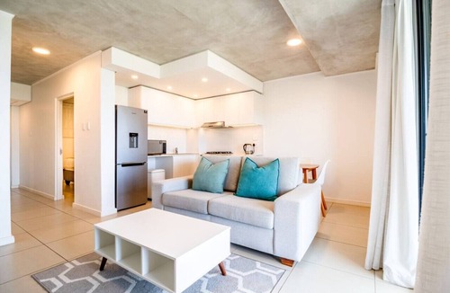 Hillhead Apartment | Superb East 311 at Coral Point