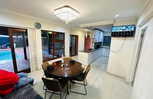 Flamingo Vlei House | Superb house with AC in Cape Town