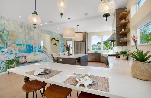 Live Oak House | Surf Loft just blocks from Pleasure Point!