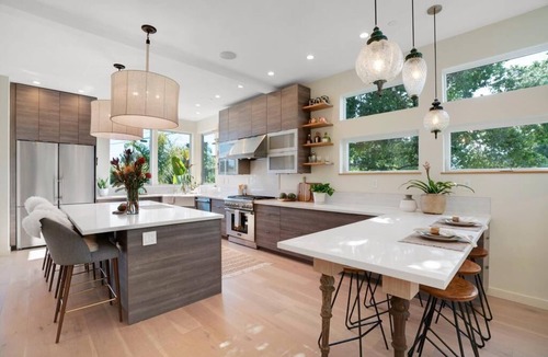 Live Oak House | Surf Loft just blocks from Pleasure Point!
