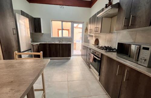 Muizenberg Apartment | Surfers Muiz