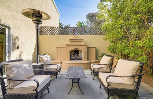 Rio del Mar House | Swim, Golf & Relax: Luxe Townhome in Aptos