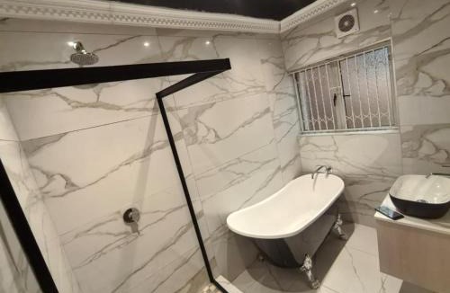 Isipingo House | Sydney's NA Guest House and Venue
