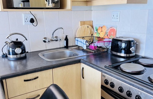 Westcliff Apartment | Syfo Place WiFi During LS