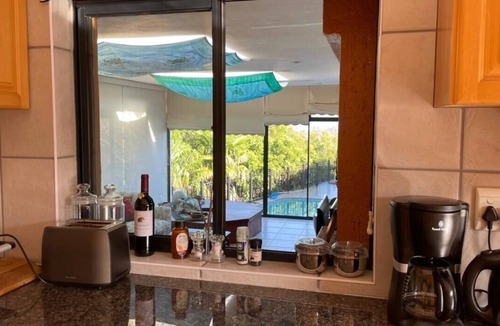 Rome Glen House | Tableview Lodge - Private home with pool and stunning views