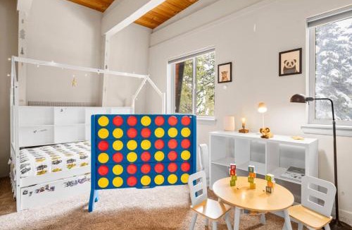 Talmont House | Tahoe City Retreat - For 8