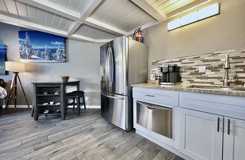 Tahoe Keys House | Tahoe Keys Loft Condo · Garage · Near Casinos and Lake