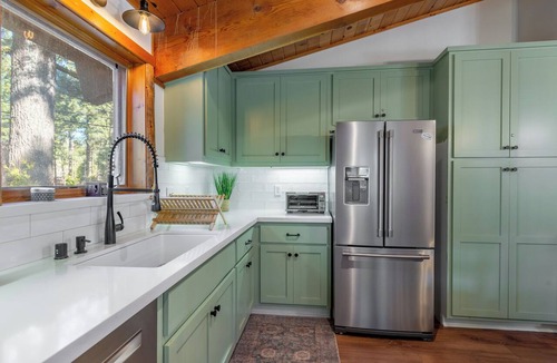 Talmont Cabin | Tahoe Park Cabin: Hot Tub, Fireplace + Private Beach