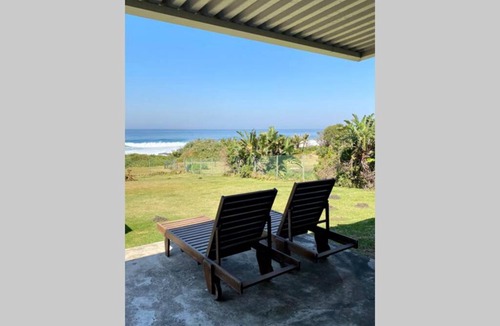 Port Edward House | Tamassa Holiday Home on the Beach, in Port Edward