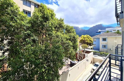 Claremont Apartment | Tana’s Crib Modern Secure 1 bed apartment